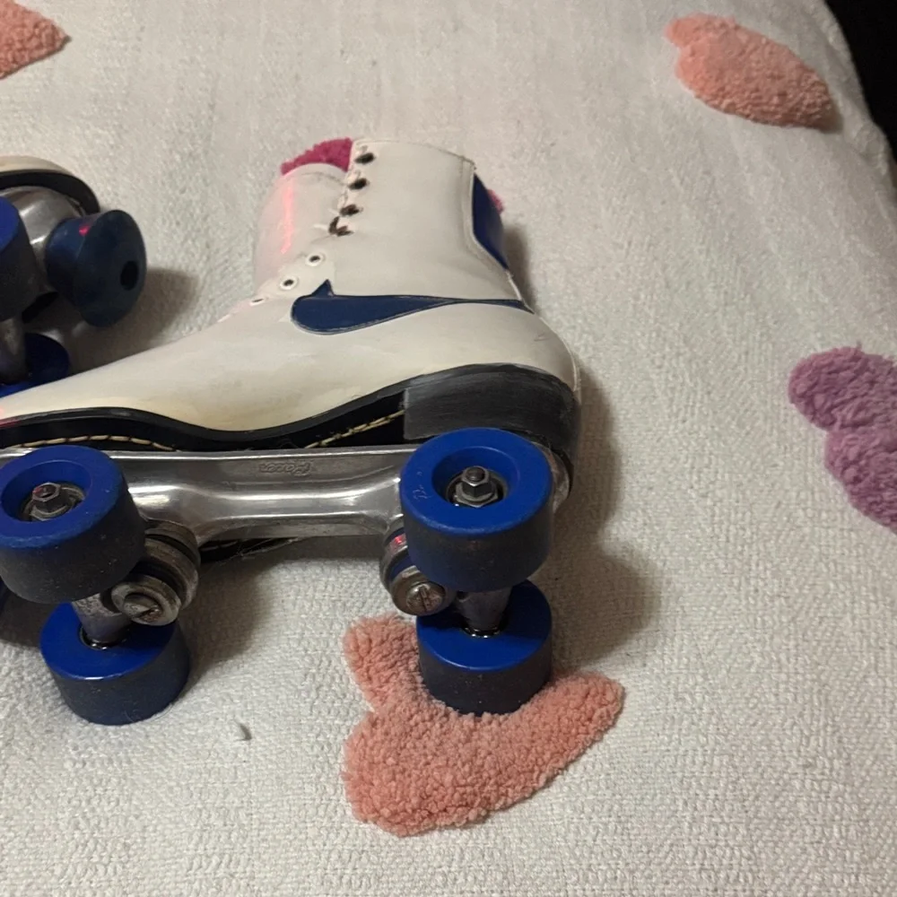 Vintage Nike roller skates - Picture 7 of 7